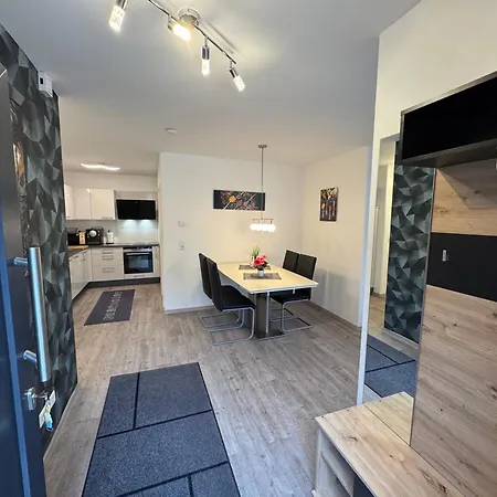 Bachmann * Leidersbach